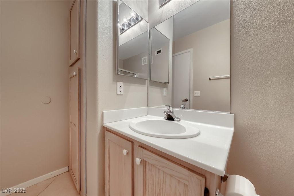 Image 25 of property listing at 3425 East Russell Road 147, Las Vegas, NV 89120