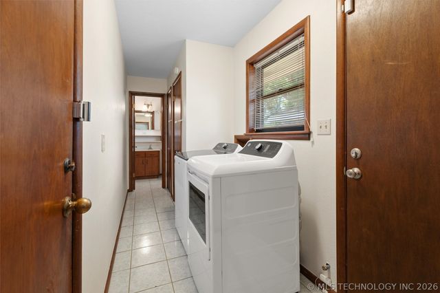 4932 Amherst Drive, Bartlesville, OK 74006