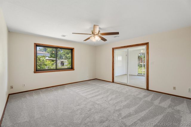 4932 Amherst Drive, Bartlesville, OK 74006