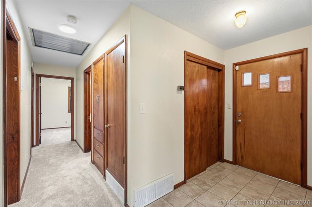 4932 Amherst Drive, Bartlesville, OK 74006