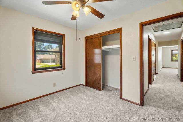 4932 Amherst Drive, Bartlesville, OK 74006