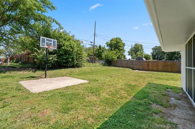 4932 Amherst Drive, Bartlesville, OK 74006