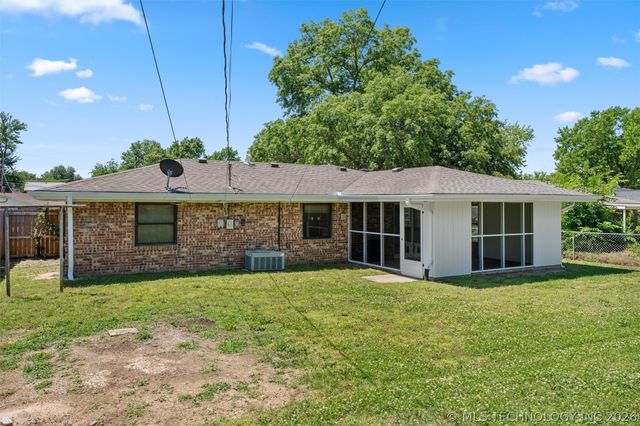4932 Amherst Drive, Bartlesville, OK 74006