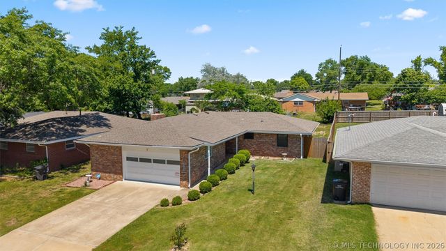 4932 Amherst Drive, Bartlesville, OK 74006