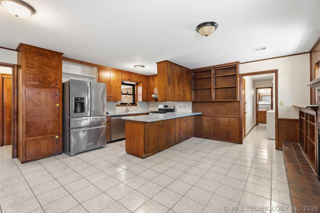 4932 Amherst Drive, Bartlesville, OK 74006