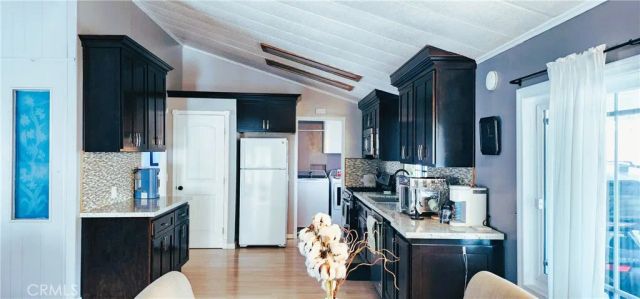 2595 Atlanta 19, Riverside, CA 92507