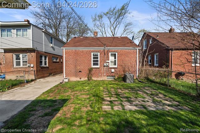 1611 Ethel Avenue, Lincoln Park, MI 48146