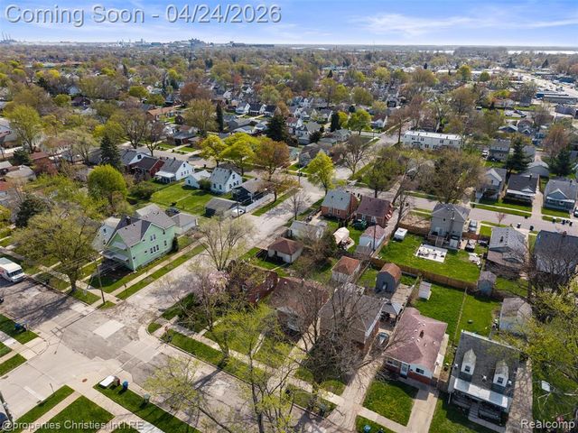 1611 Ethel Avenue, Lincoln Park, MI 48146