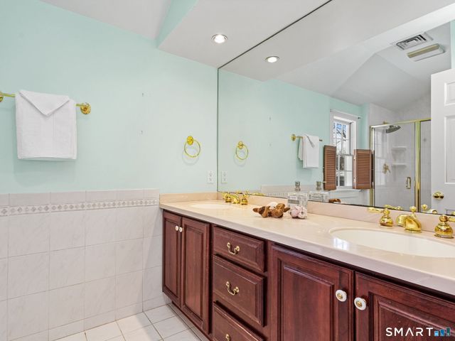 3 Deerfield Road, Wilton, CT 06897