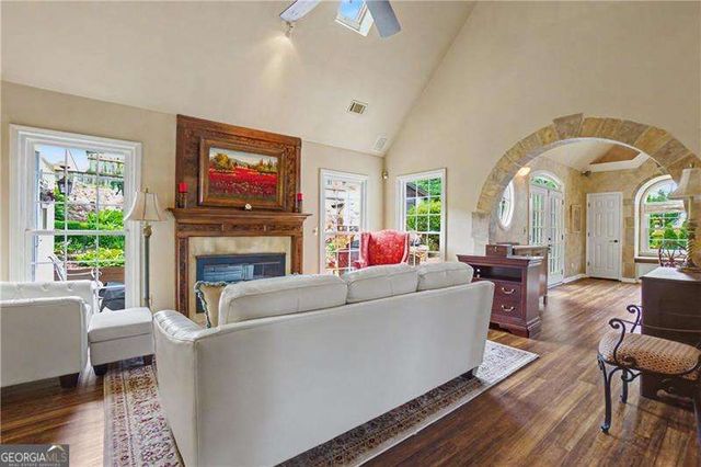 360 Oak Terrace, Alpharetta, GA 30009