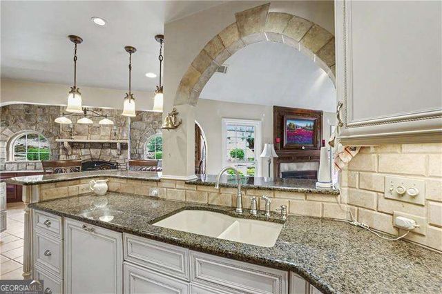 360 Oak Terrace, Alpharetta, GA 30009