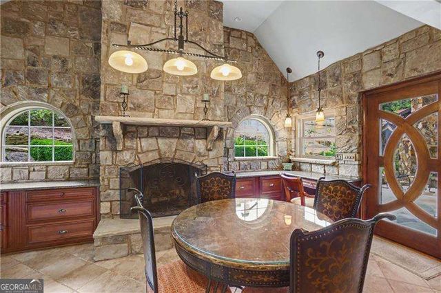 360 Oak Terrace, Alpharetta, GA 30009