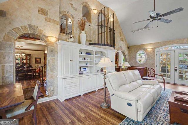 360 Oak Terrace, Alpharetta, GA 30009