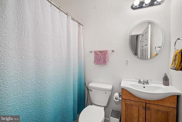 41719 CYNTHIA TER, Aldie, VA 20105