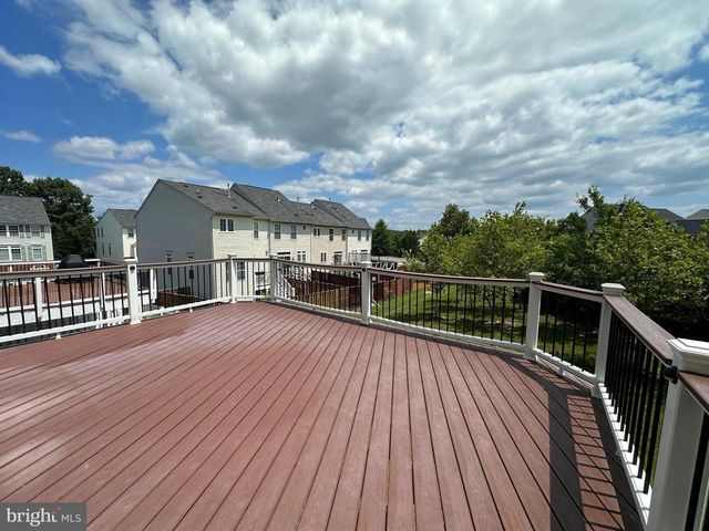 41719 CYNTHIA TER, Aldie, VA 20105