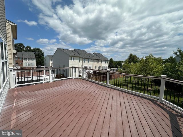 41719 CYNTHIA TER, Aldie, VA 20105