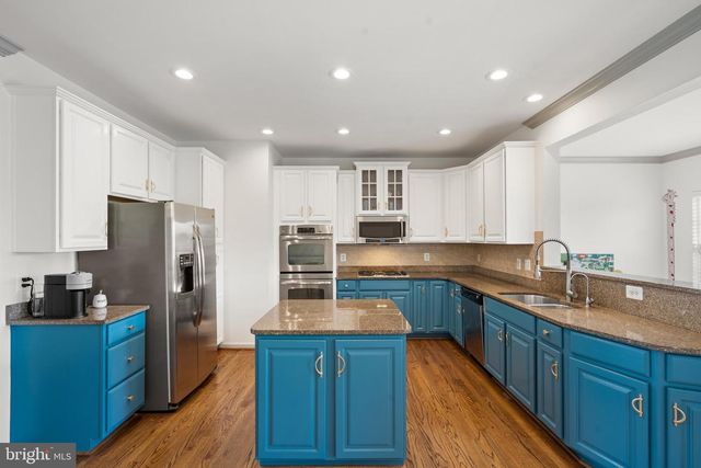 41719 CYNTHIA TER, Aldie, VA 20105