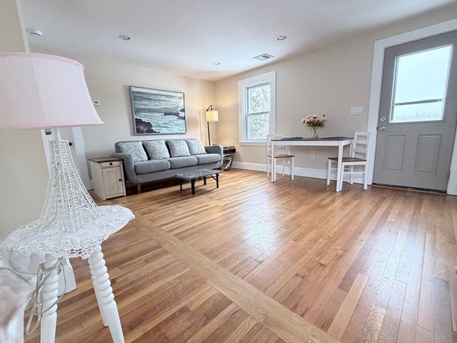 94 Bolivar St 2, Canton, MA 02021