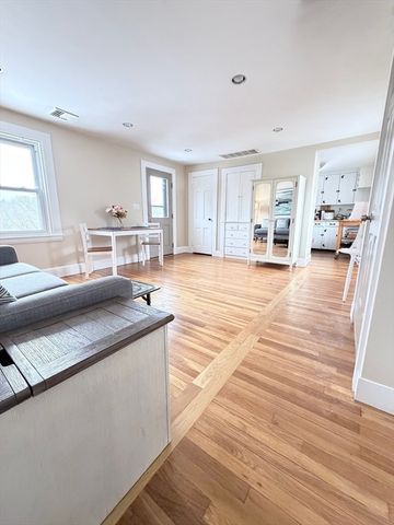 94 Bolivar St 2, Canton, MA 02021