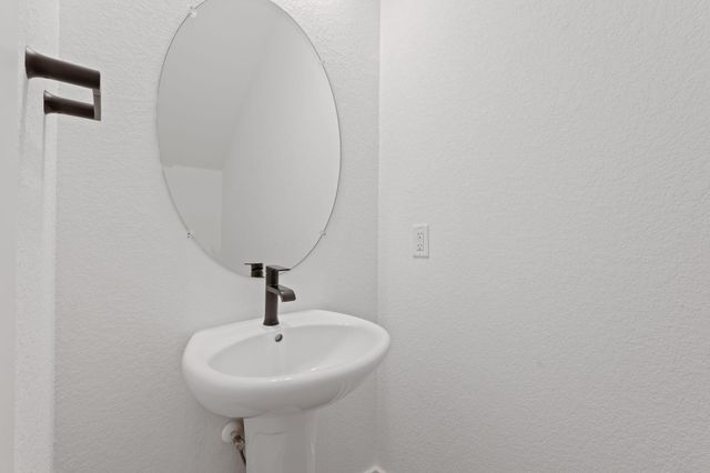 2568 Jack Nora WAY, Round Rock, TX 78665