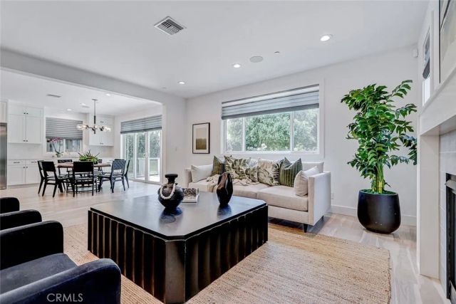 5005 Coolidge Ave, Culver City, CA 90230