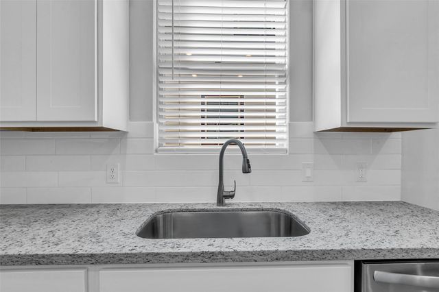 11964 Canal Street, Willis, TX 77318