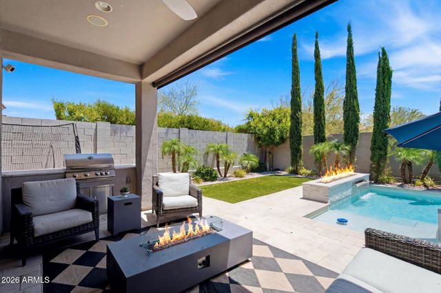 10019 E Hillside Drive E, Scottsdale, AZ 85255