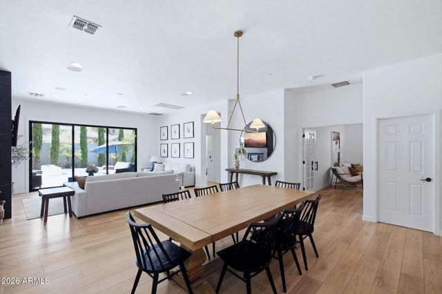 10019 E Hillside Drive E, Scottsdale, AZ 85255
