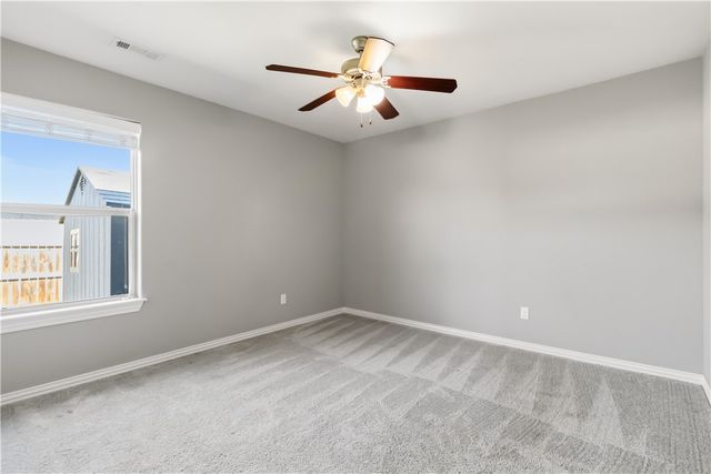 515 Vista Del Valle Street, Farmington, AR 72730
