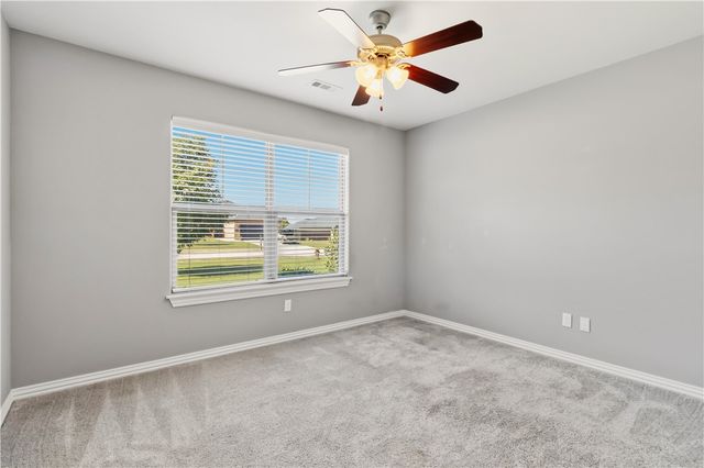 515 Vista Del Valle Street, Farmington, AR 72730