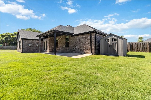 515 Vista Del Valle Street, Farmington, AR 72730