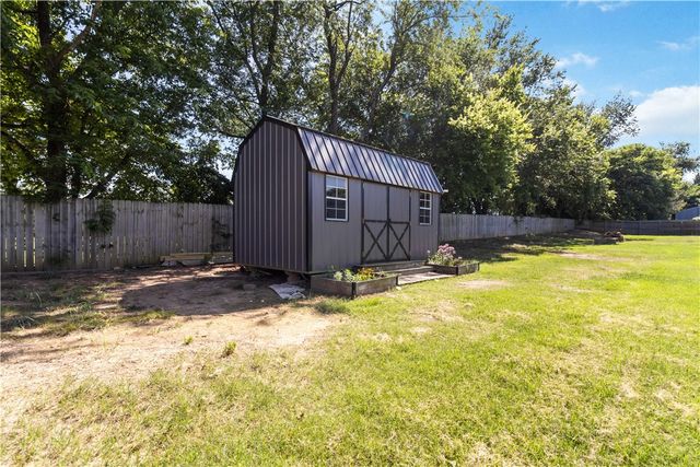 515 Vista Del Valle Street, Farmington, AR 72730