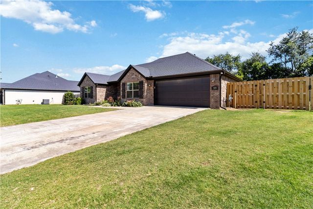 515 Vista Del Valle Street, Farmington, AR 72730