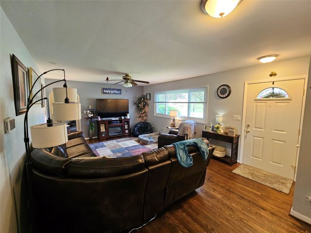 3302 COLONIAL Avenue, Erie, PA 16506