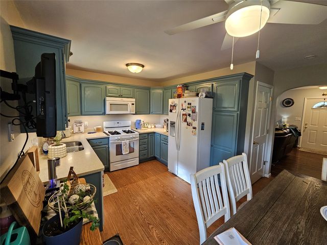 3302 COLONIAL Avenue, Erie, PA 16506