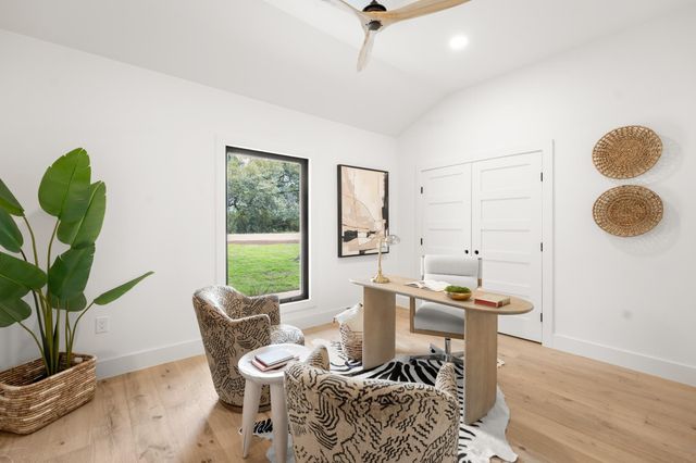 1414 Redbud TRL, West Lake Hills, TX 78746