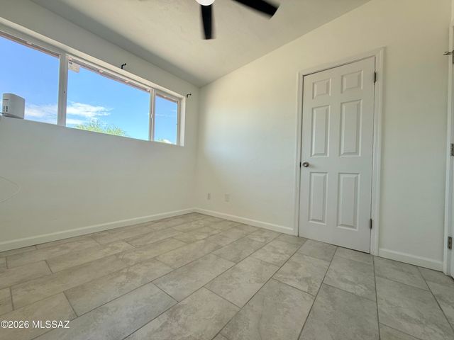 749 W Calle Margarita, Tucson, AZ 85706