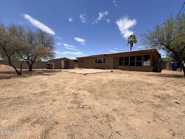 749 W Calle Margarita, Tucson, AZ 85706