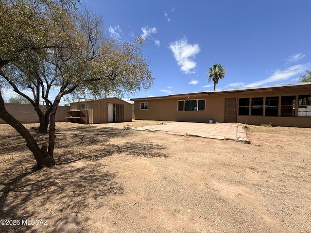 749 W Calle Margarita, Tucson, AZ 85706