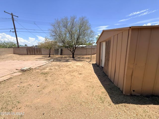 749 W Calle Margarita, Tucson, AZ 85706