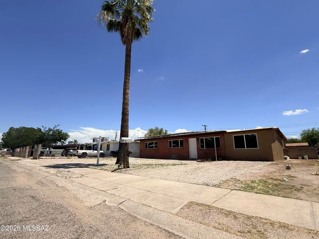 749 W Calle Margarita, Tucson, AZ 85706