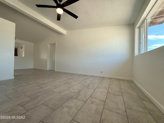 749 W Calle Margarita, Tucson, AZ 85706