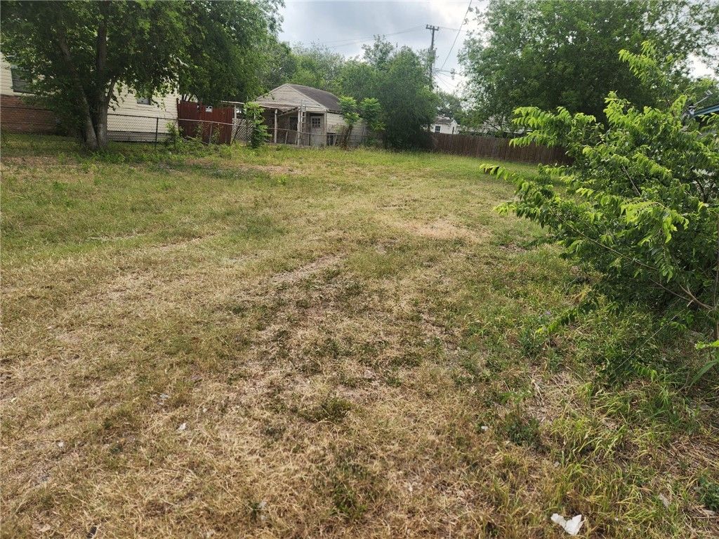 2618 Riggan St, Corpus Christi, TX 78404 — photo 2