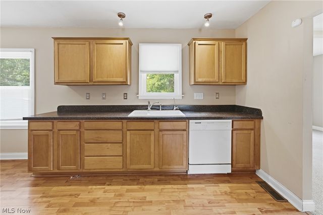 679 Saint Andrews Court, Akron, OH 44312