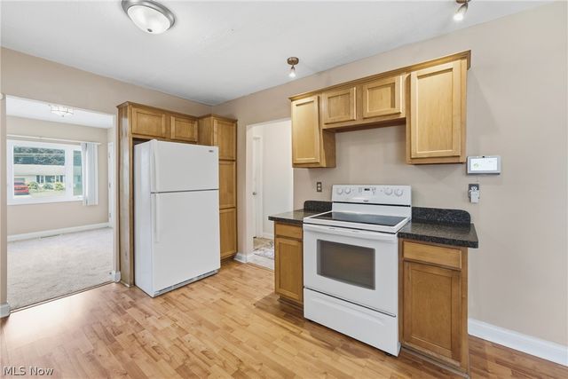 679 Saint Andrews Court, Akron, OH 44312