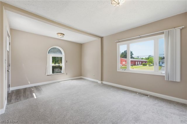 679 Saint Andrews Court, Akron, OH 44312