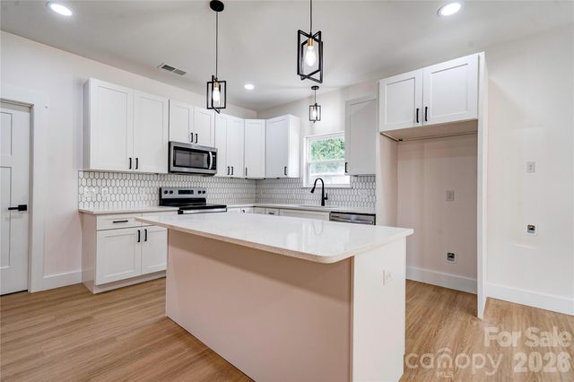 1031 Laurel Lane, Gastonia, NC 28054