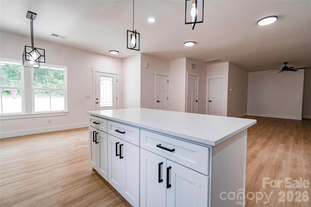 1031 Laurel Lane, Gastonia, NC 28054