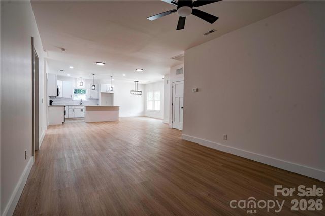1031 Laurel Lane, Gastonia, NC 28054