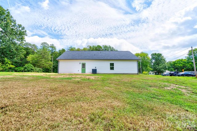 1031 Laurel Lane, Gastonia, NC 28054